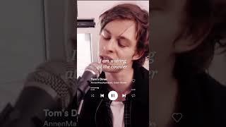 Suzanne Vega, DNA   Tom's - Diner Lyrics