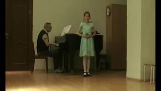 "Smile" (V.Shainsky - M.Plyatskovskiy) sings Elizaveta Morozova