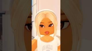 Come get my nails done with me!#shorts #roblox #aesthetic