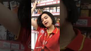 VIRAL TikTok kasir alfamart yang viral dengan goyangannya #shorts #tiktok #tiktokviral #20jtview