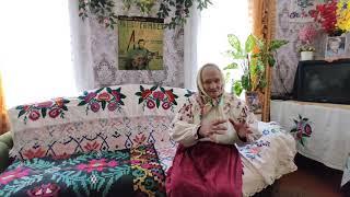 Женщина в белорусской деревне. Это восторг! Belarusian village woman. .