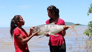 Find food at the beach meet Oyster & Pick A big Sea fish to Cook for lunch - My Natural Food ep 53