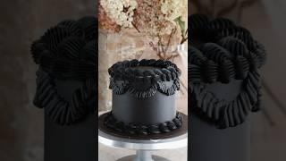 Perfect black frosting  #cake #caketutorial #cakedecorating #lambeth #caketrend