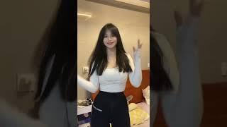 흰티입은 누나