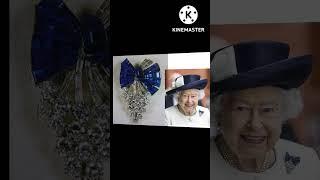 Queen Elizabeth elegant royal brooch collection