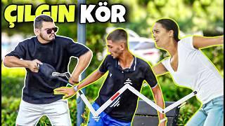 GÖRME ENGELLİ KILIĞINDA İNSANLARI TROLLEMEK 15 !!(%100 İZLE )- SOSYAL DENEY