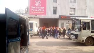 Похороны жертв массового убийства в Керчи(ужасные кадры....погибшие)
