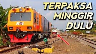 Kereta Ekspres Kok Kalah Sama Kereta Unyil Gini Sih?