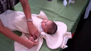 Hands to Heart Sleep Swaddle demo @ the San Francisco Birth & Baby Fair - (Oct. 2011).mp4