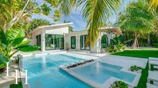 Inside a Tropical Luxury Home on Anna Maria Island, Florida