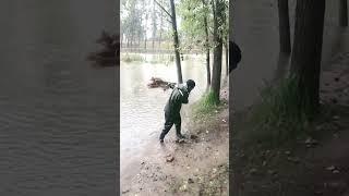 how to throw a cast net ,fishing net in the lake at here 9
