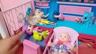 Tour pela minha casinha da Barbie!- BRINCANDO COM YASMIM MARYA