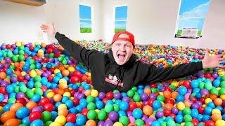 Filling My Tiny House with Ball Pit Balls!