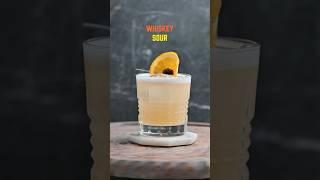 Whiskey sour  #cocktail #bar #drink #cocktailbar #jackdaniels #recipe #cocktailhour #whiskeysour