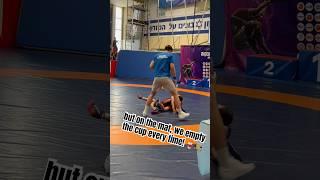 In Wrestling Mat time is an opportunity to unleash your inner beast and drain your energy tank! 