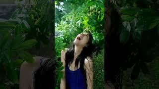 雨天打灯才会有的氛围感，加上生命力真的是太好看啦，拍照参数在结尾#夏日氛围感 #抖音摄影美学大赏 #雨天拍照 #生命力拍照 #武汉拍照