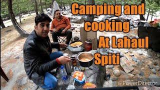 Camping and cooking at Lahaul Spiti