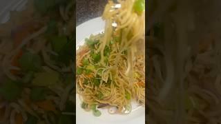 10-Min Spicy Desi Chow Mein  | Indo-Chinese Noodles You’ll Crave! #shorts #ChowMein #foodie#viral