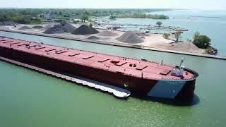 Edgar B. Speer discharging taconite in Conneaut