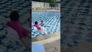 #elcio #berenang #keluarga #liburan