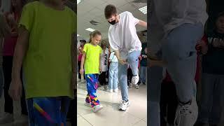 TEACHING SHUFFLE ⭐️ LITTLE KIDS DANCING ️‍ Tuzelity Shuffle 