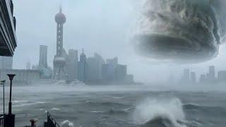 Shanghai paralyzed by Typhoon Bebinca, China in chaos! Extreme winds destroy the city