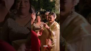 Rekha GROOVES with Sonakshi Sinha at her wedding reception  #shorts #rekha #sonakshisinha
