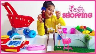 Barbie market alışverişinde, oyuncak bebeğim ile market alışverişi yaptık