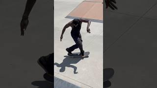 ANTWUAN DIXON PRETZEL TRICKS! #antwuandixon #antuwan #skateboarding #skate #thrashermagazine