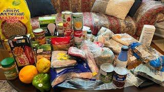 БЕСПЛАТНАЯ ЕДА В АМЕРИКЕ /￼ Обзор еды из FOOD BANK /￼￼ как живут бедные в Америке ?￼￼