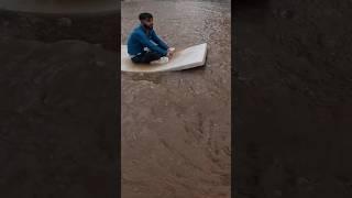 duniya pahoch gayi chand tak baarish #shorts pune rain funny memes news maharashtra India comedy vid