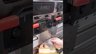 Hydraulic Press vs. Metal Sheets These Edges Transform