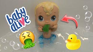 NEW Baby alive crib life doll gets Sick in the Bath! 