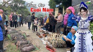 Chợ phiên vùng cao những ngày cuối năm - Người người chen lấn đồ rừng chất như núi