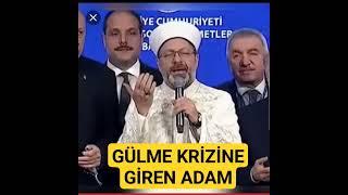 Ali erbaş dua ederken Erdoğan'ın arkasında ki adam gülme krizine girdi.