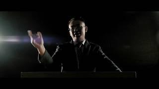 老王樂隊｜補習班的門口高掛我的黑白照片Cram Schools Killed the Children (Official Music Video)