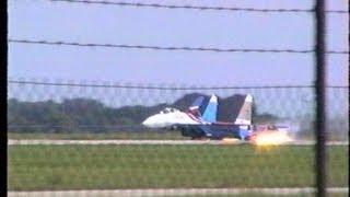 Russian Knights, Su-27 landing without gear SIAD 1997