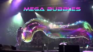 Шоу мыльных пузырей. Melody Yang Gazillion Bubble Show