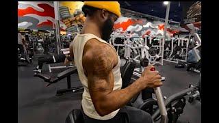 Josh Lee shows us how to Build a #ripped back #backworkout and #shoulderworkout #gymlife #jacked