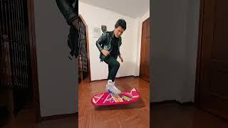 HOVERBOARD LEVITATING IN REAL LIFE BACK TO THE FUTURE #backtothefuture  #hoverboard Bruce Paz