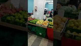 suasana pagi di market singapura