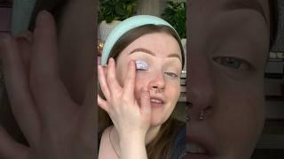 It’s GLOWING?!!  Viral glitter eyeshadow #beauty #makeuptutorial #makeup #eyemakeup #eyeshadow