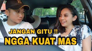 PENUMPANG INI SAMPE NGGA KUAT !! | PRANK TAXI ONLINE