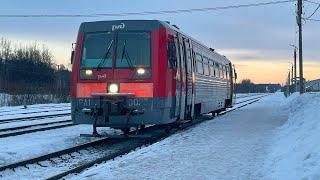 В Санкт-Петербург на пригородных поездах. Провели 3 дня в дороге