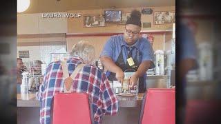 Waffle House waitress gets $16K scholarship after act of kindness goes viral