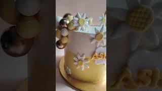 JS Cakery Daisy themed cake for Ashlee's 11th birthday 