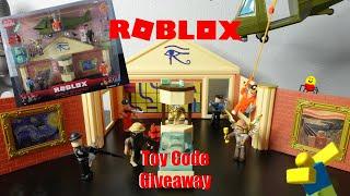 Unboxing Roblox Toys: Jailbreak Museum Heist