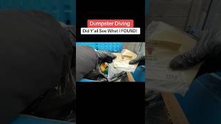 Why did the wealthy woman toss all her memorabilia? She could’ve auctioned it off! #dumpsterdiving 
