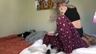 Two girls farting in each other's faces | Girls Pooping & Farting & Pissing