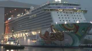 AUSDOCKEN NORWEGIAN GETAWAY- MEYER WERFT PAPENBURG 2013